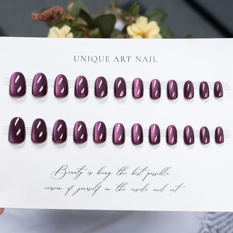 Glänzendes Press-On Nagelkunst Set