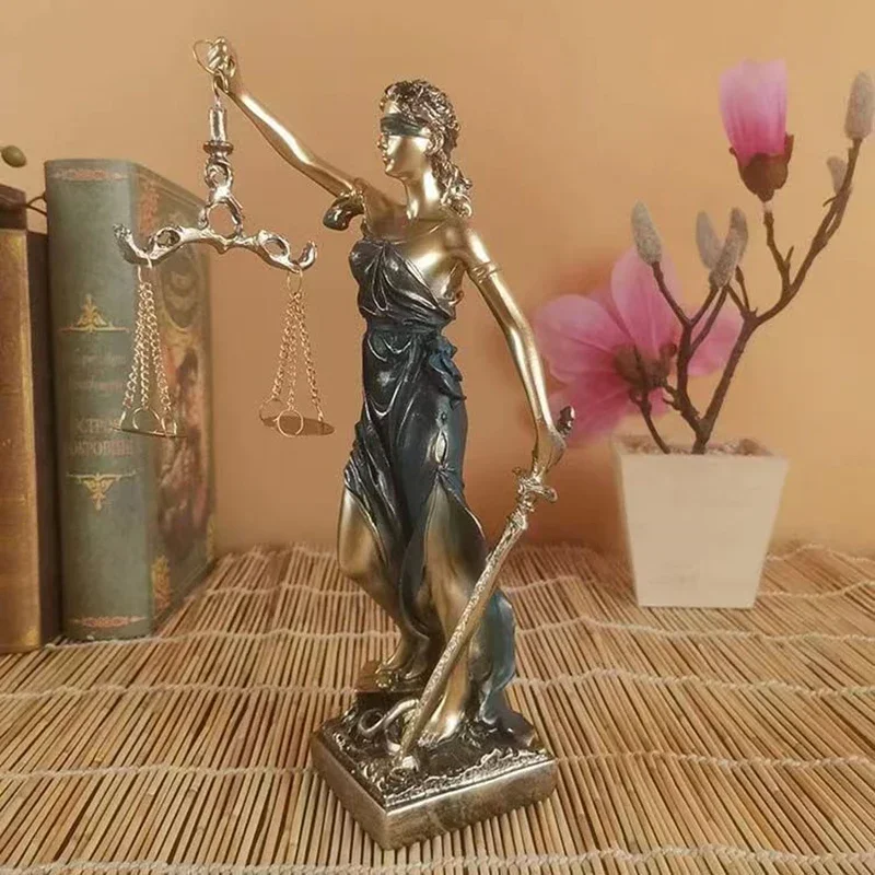 Skanto | ERMAKOVA Europäische Antike Bronze Griechische Göttin der Gerechtigkeit Statue Faire Engel Harz Skulptur Ornamente Schreibtisch Home Decor Geschenk