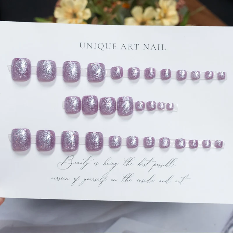 Glitzerndes Gel-Nagelkunst