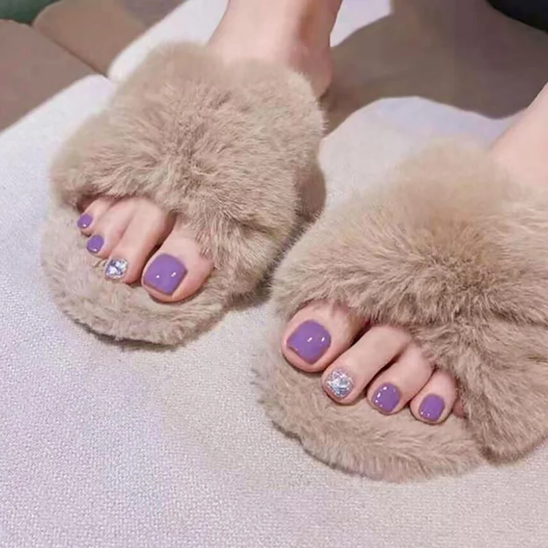Glitzernde French Tip Zehennagelkunst