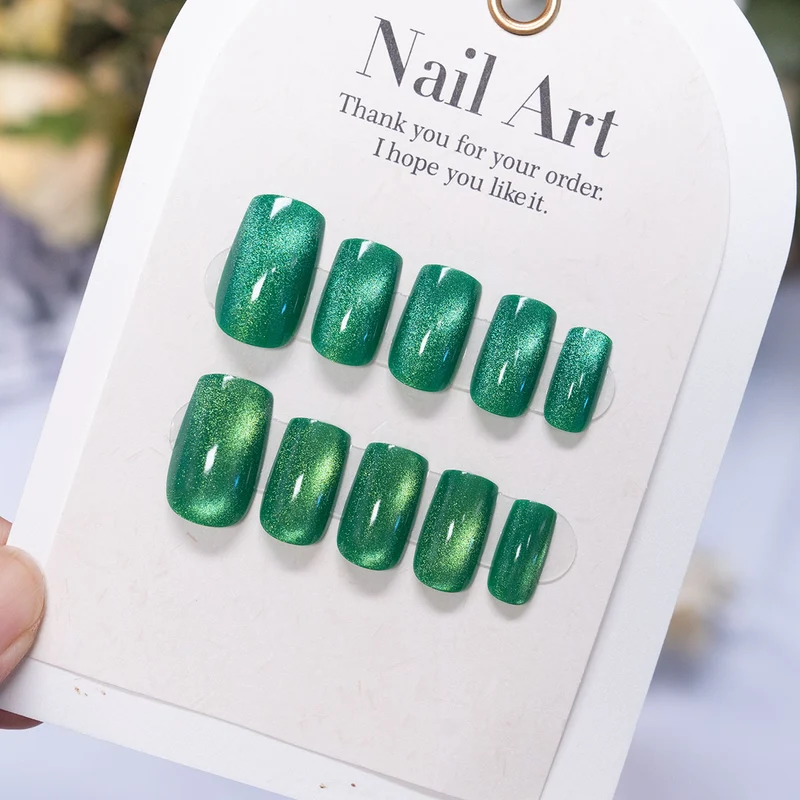 Glänzende Ombre-Nagelkunst