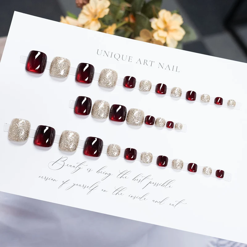 Glitzernde Strass Pediküre Nagelkunst
