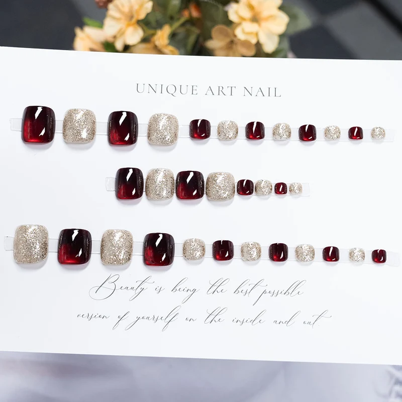 Glitzernde Strass Pediküre Nagelkunst
