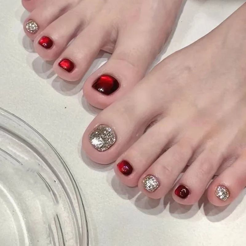 Glitzernde Strass Pediküre Nagelkunst