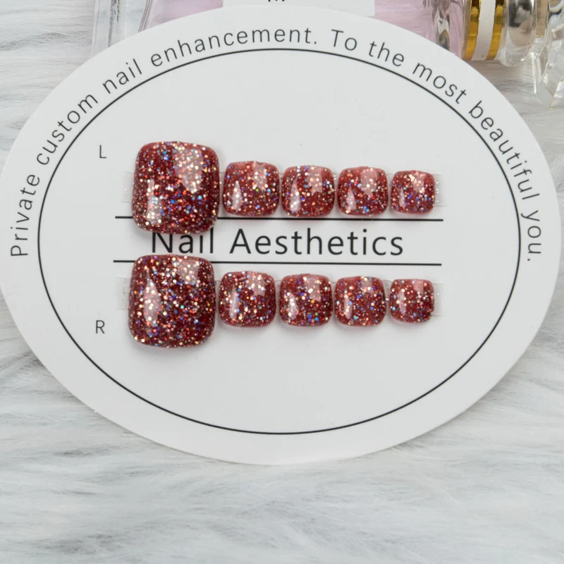 Glitzernde Pediküre Nagelkunst