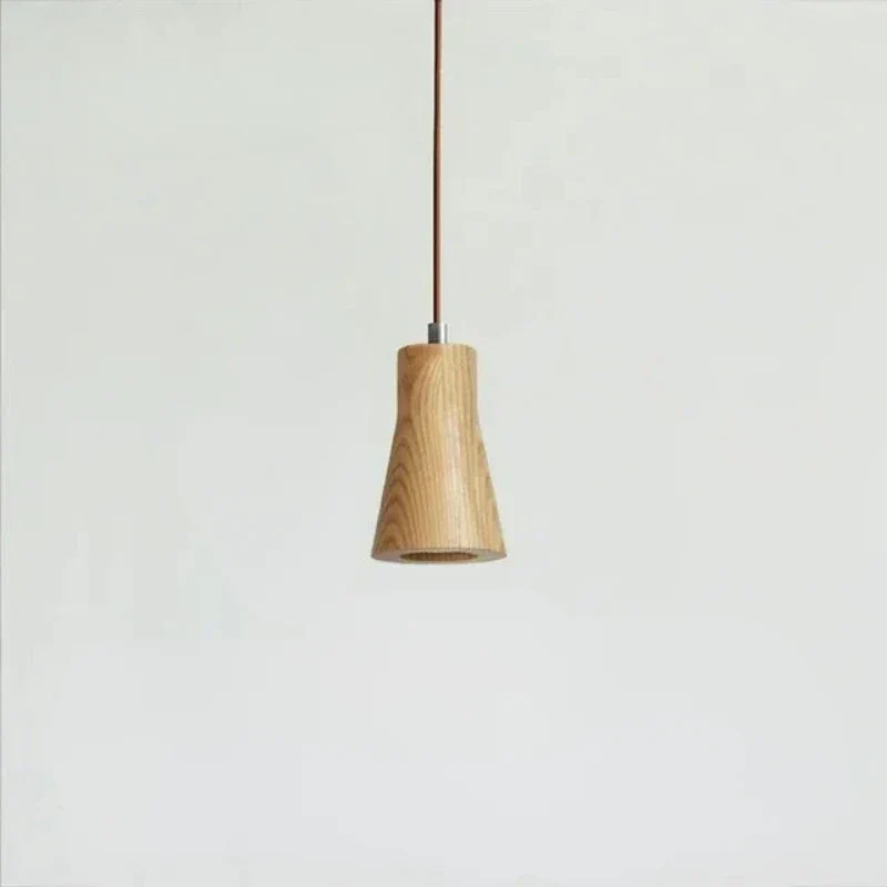 Skanto | Skandinavischer Kleiderbügel aus Holz