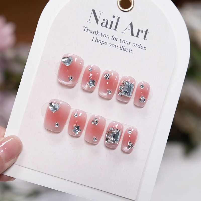 Edelstein-Beschmückte Nagelkunst