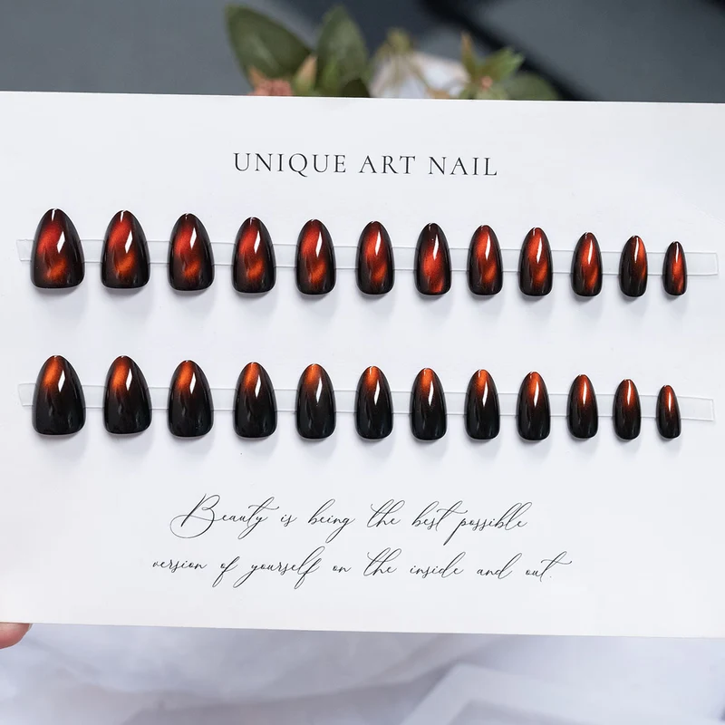 Glänzendes, langanhaltendes Press-On-Nagelset