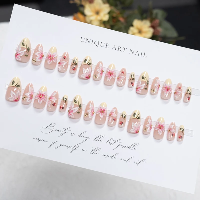 Blumenmuster Druck-On Nagelkunst