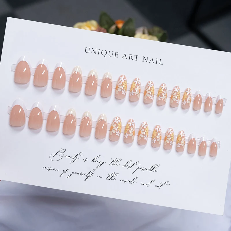 Florale dekorative Press-on-Nail-Art 1791110679