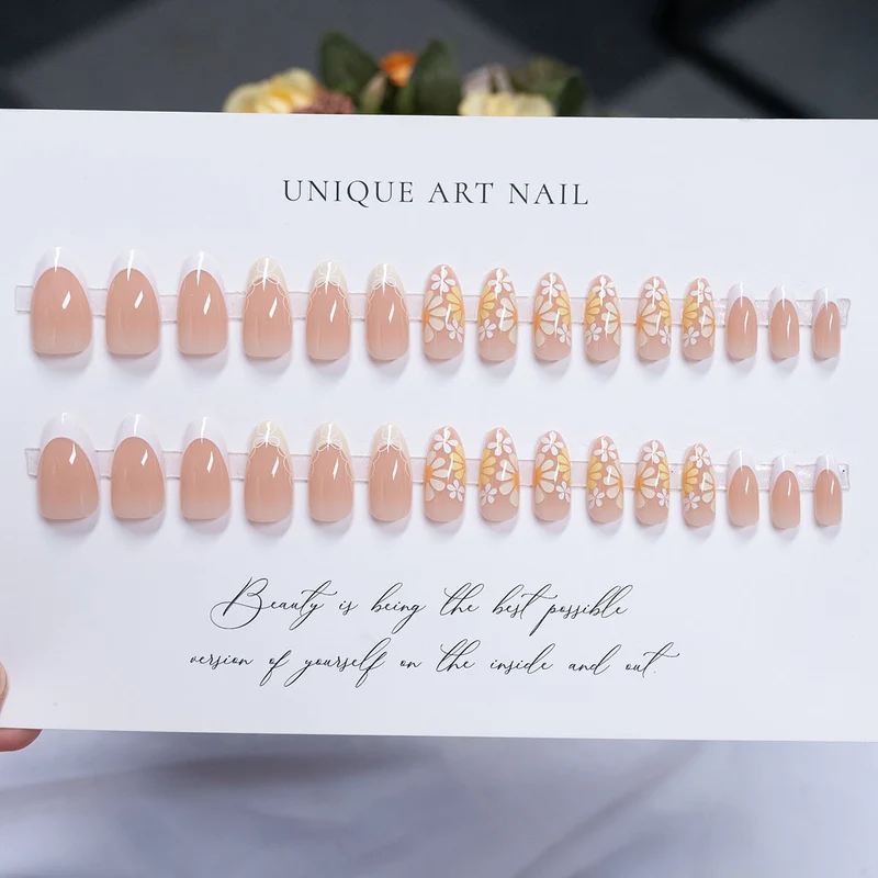 Florale dekorative Press-on-Nail-Art 1791110679