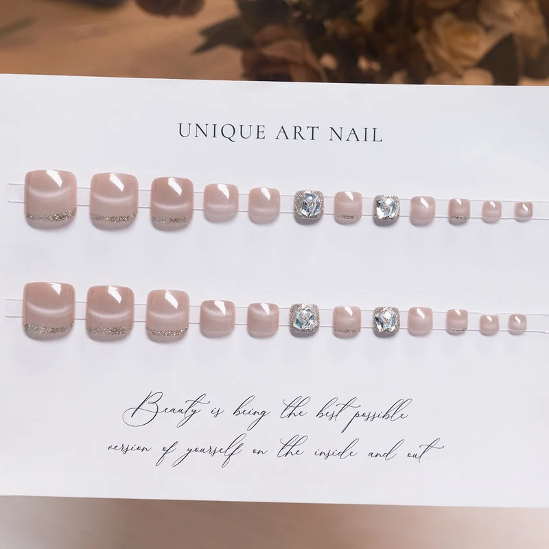 Verzierte Gel-Fußnagelkunst
