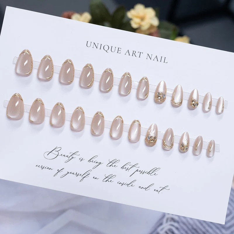 Elegantes Stiletto Press-On Nagelset