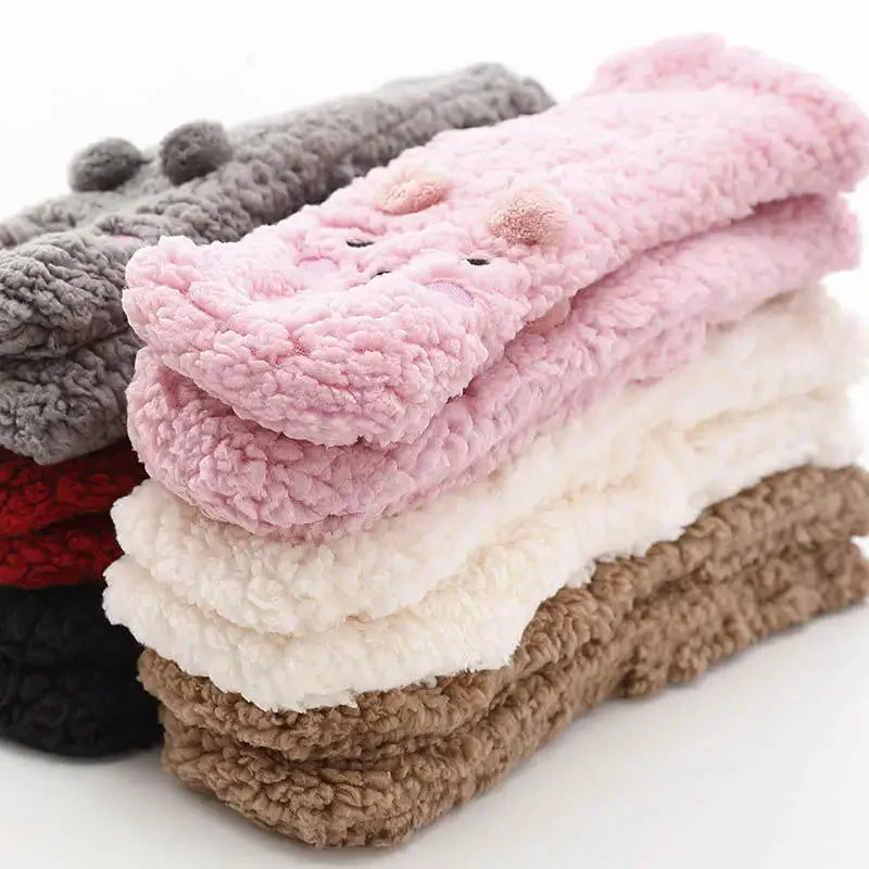 Warme, flauschige Bärensocken | Karnz