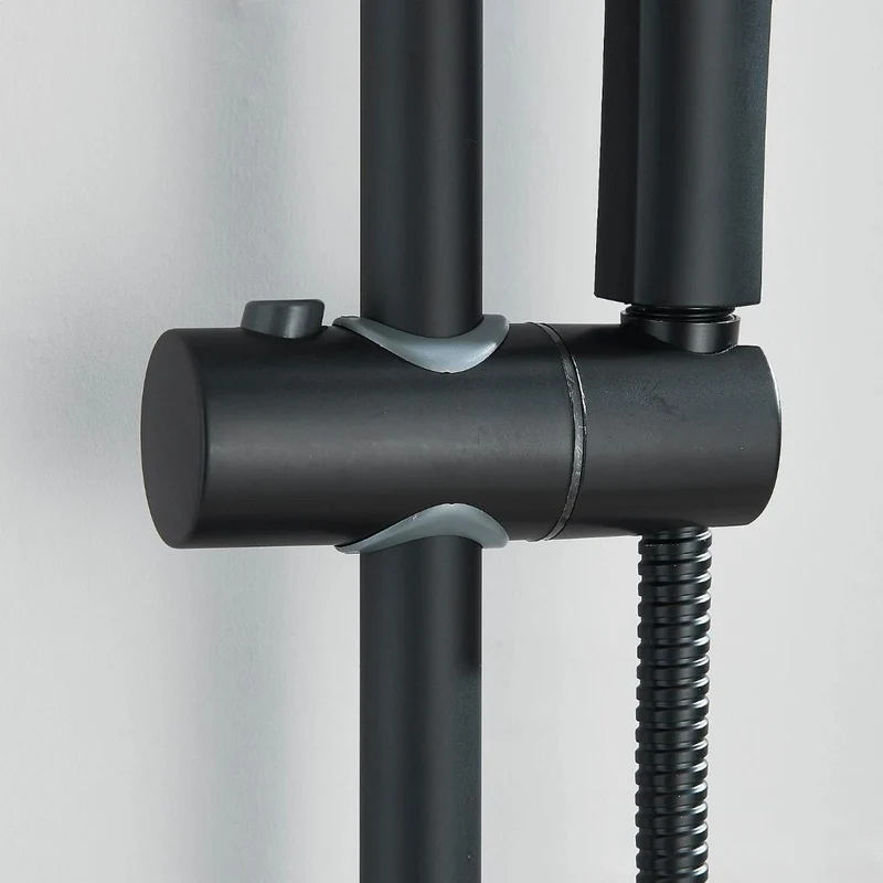 Schwarze Duscharmatur mit Handbrause & Ablage Wandmontage