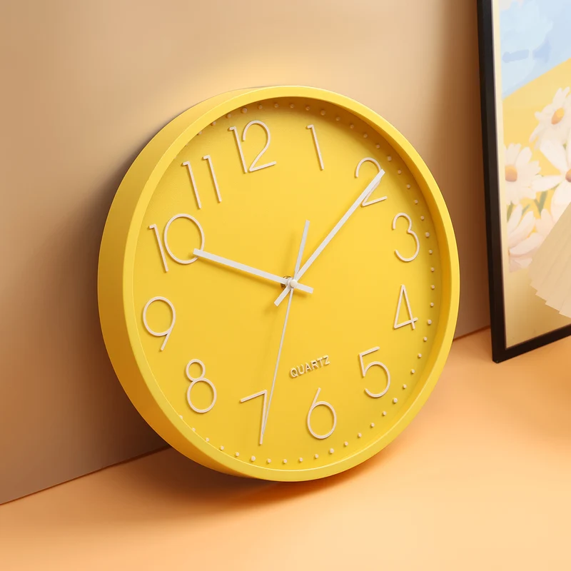 Wanduhr im minimalistischem und eleganten Design Karnz