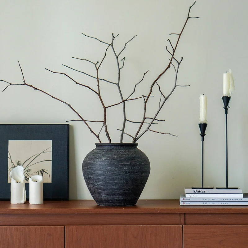 Rustikale strukturiertes Keramik-Vase mit schmalem Hals und antikisiertem Finish
