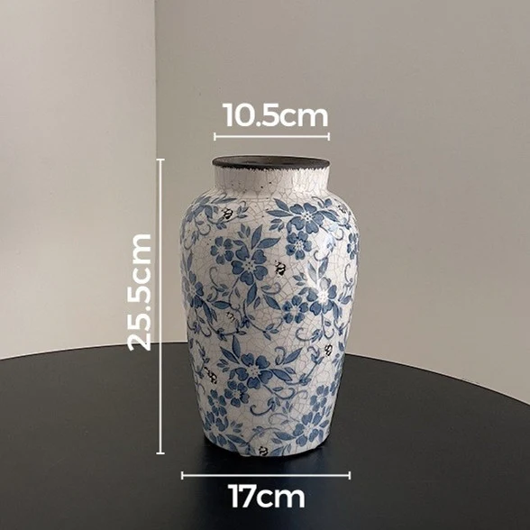 Vintage-inspirierte blaue florale zylindrische Keramikw vase mit Rissglasur und schmalem Hals für Tischdekoration