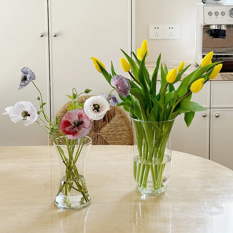 Mouthgeblasene geschwungene Glasblumenarrangementvase mit weitem Hals