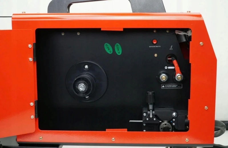 MIG/MAG & MMA Schweißgerät 200A mit IGBT-Inverter & FLUX-Funktion