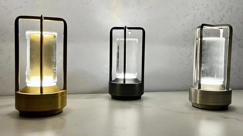 Skanto | Tragbare kabellose LED Laterne mit Ladestation