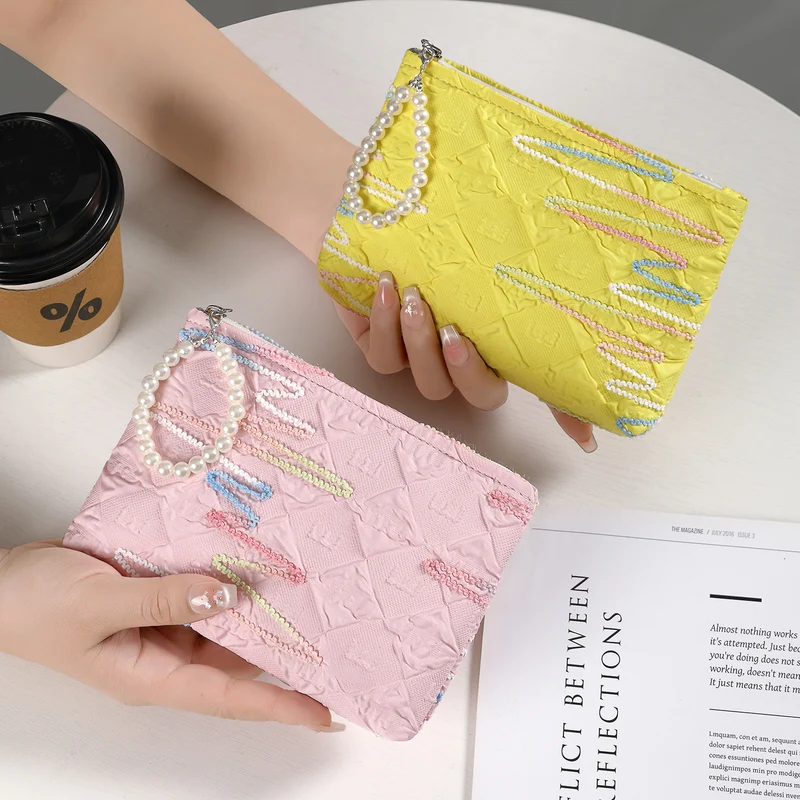 Texturierte Stoff-Clutch