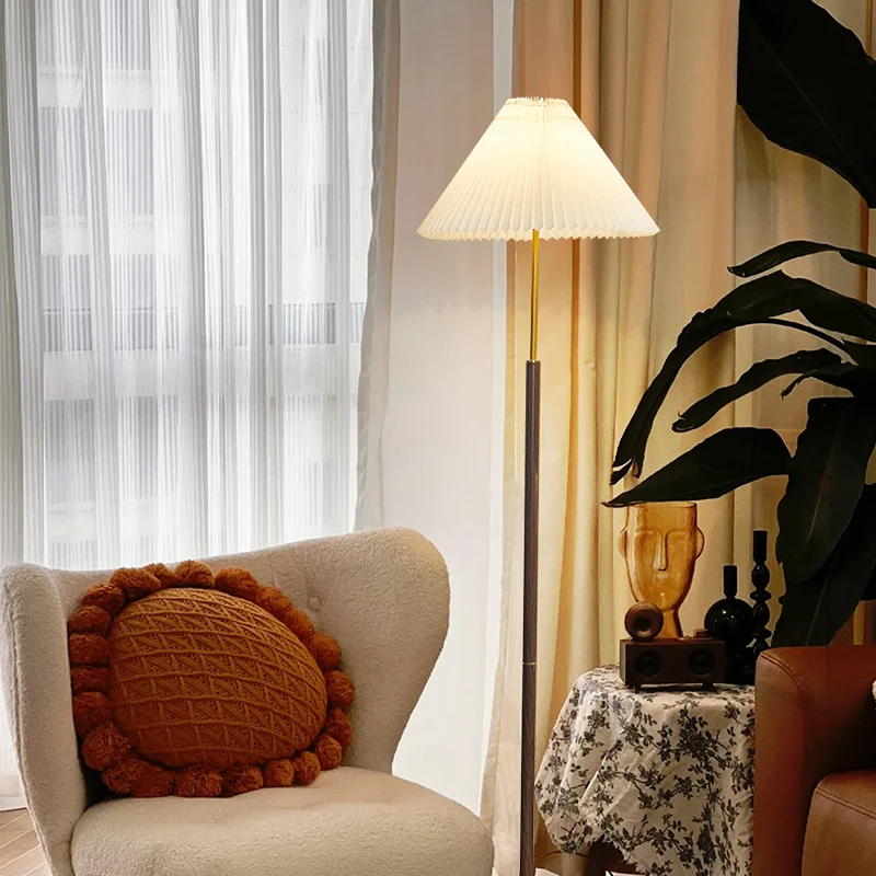 Moderne Faltbodenlampe