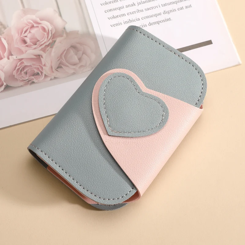 Herzverzierte Mini-Brieftasche