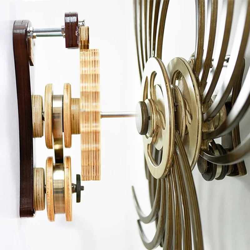 Skanto | Handgemachte Kinetische Skulptur