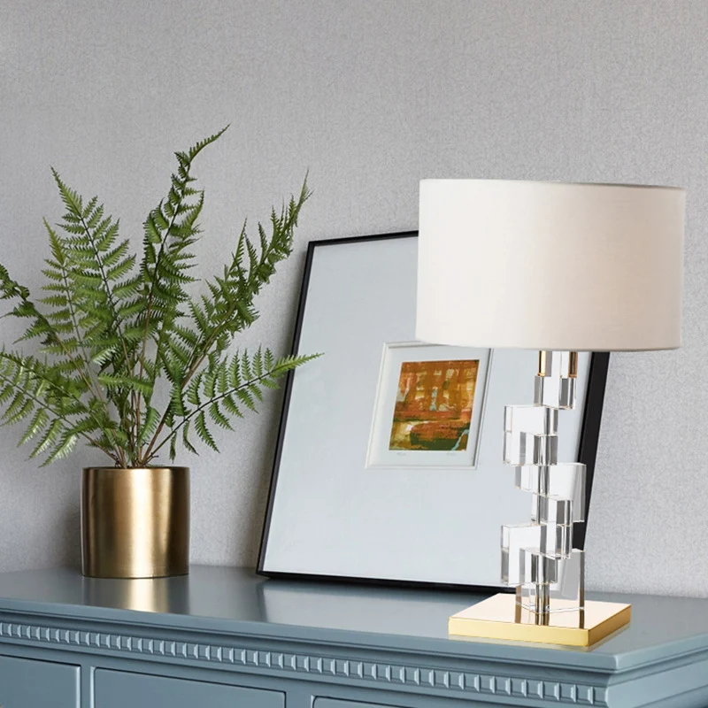 Stylische moderne Tischlampe
