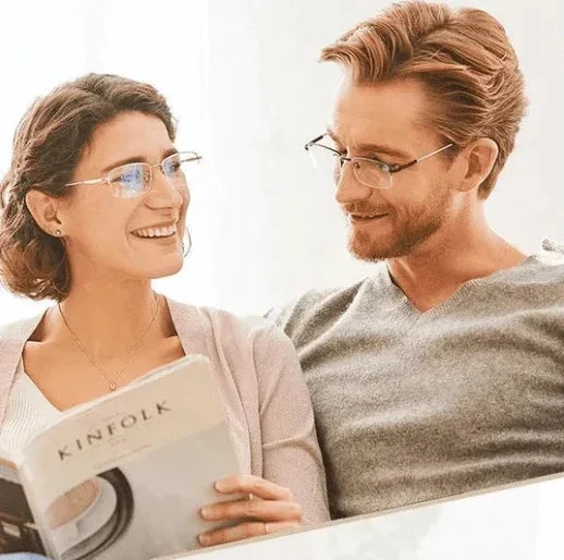 Skanto | Progressive Lesebrille mit hoher Härte und Anti-Blaulichtfilter für Fern- und Nahsicht