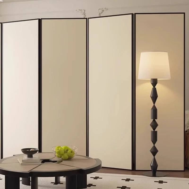 Skulpturale Stehlampe