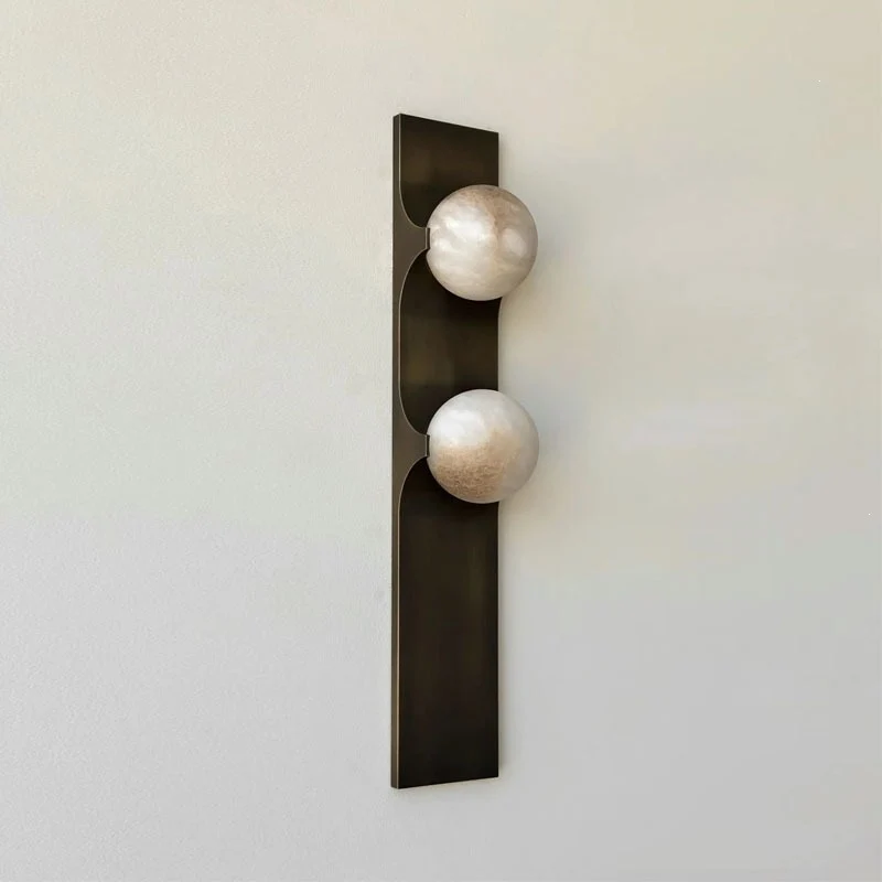 Moderne skulpturale Wandleuchte