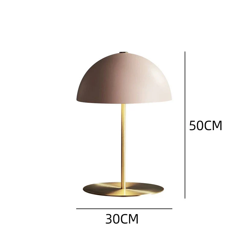 Moderne Minimalistische Tischlampe mit goldener Basis