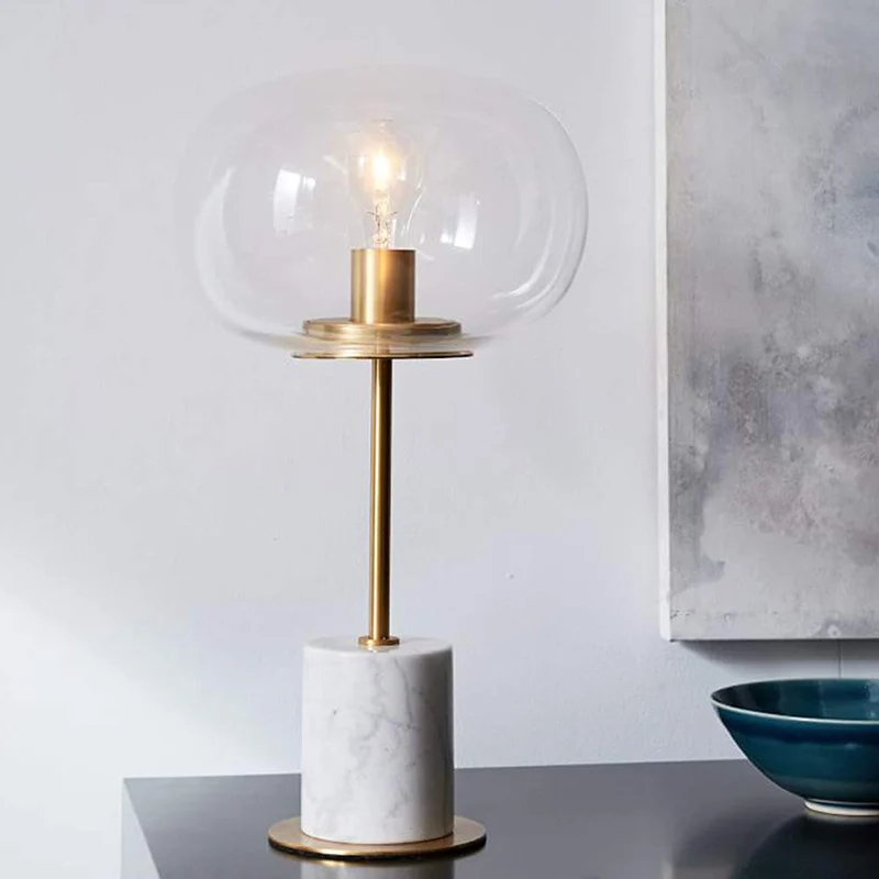 Moderne Minimalistische Tischlampe mit Glasschirm