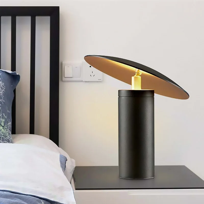 Moderne Minimalistische Tischlampe