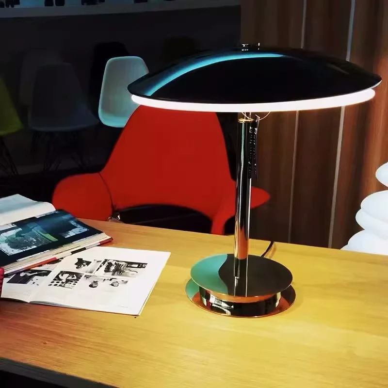 Moderne Minimalistische Tischlampe