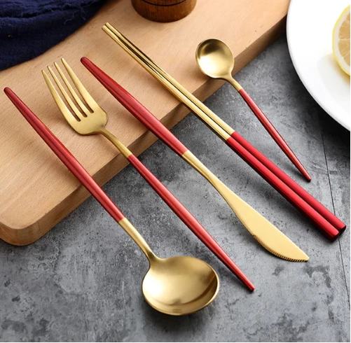 Skanto | LUXURIÖSES UNBEHANDELTES STAHL 24-TEILIGES GOLD-SILBER BESTECKSSET