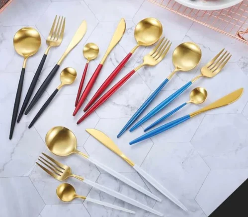 Skanto | LUXURIÖSES UNBEHANDELTES STAHL 24-TEILIGES GOLD-SILBER BESTECKSSET