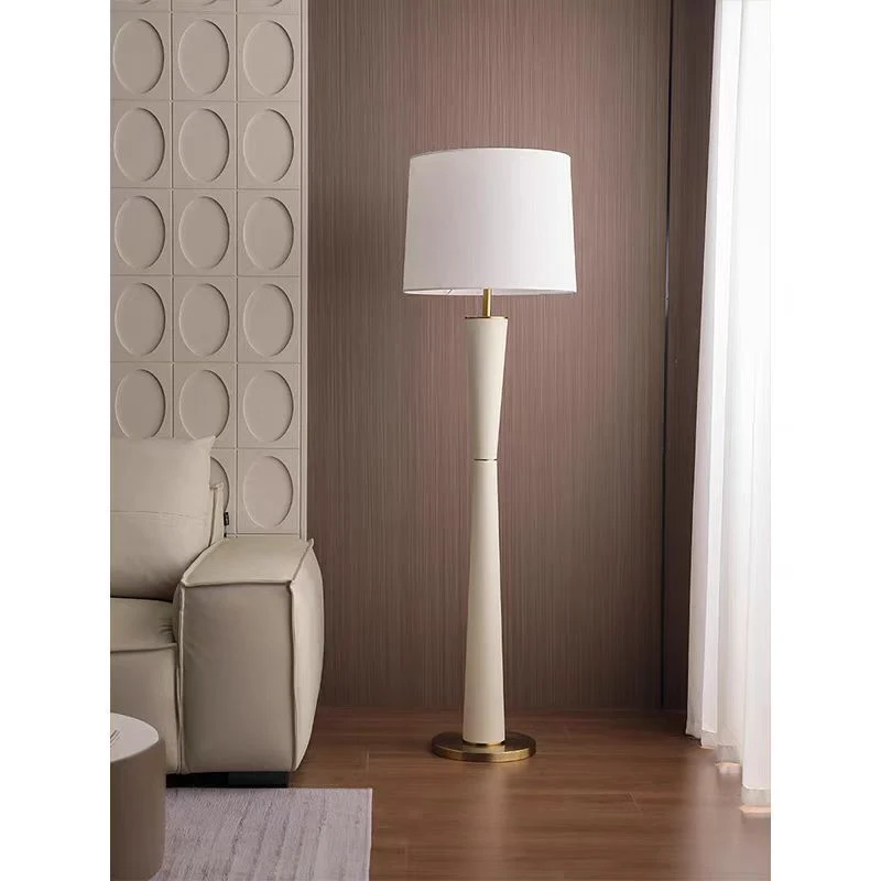 Moderne Minimalistische Stehlampe mit Weicher Lichtschirm