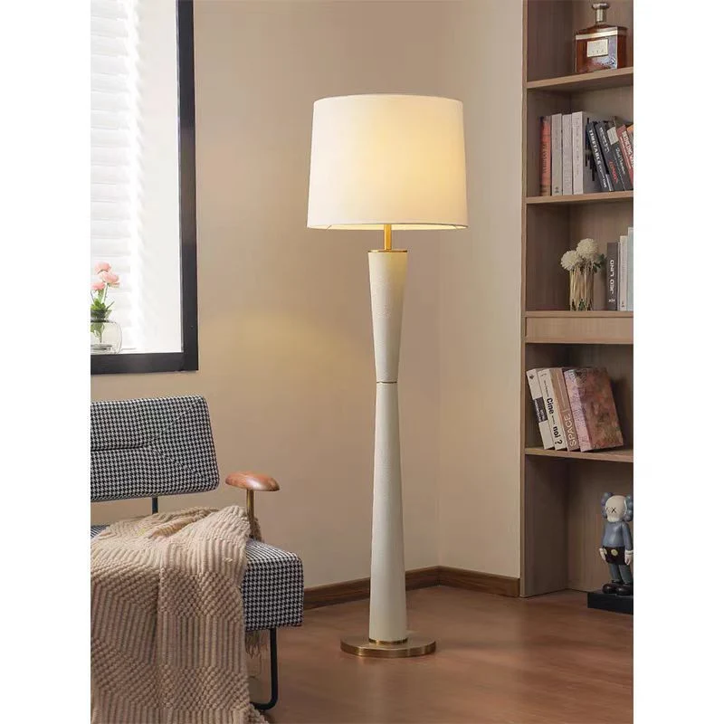 Moderne Minimalistische Stehlampe mit Weicher Lichtschirm