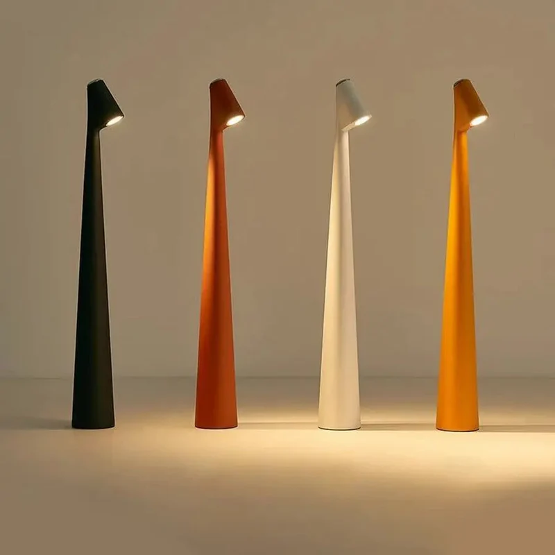 Skanto | Skanto LED-Drahtleuchte im minimalistischen Design | Tischleuchte