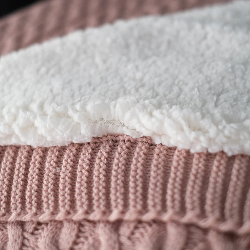 Gemütliche Strickdecke