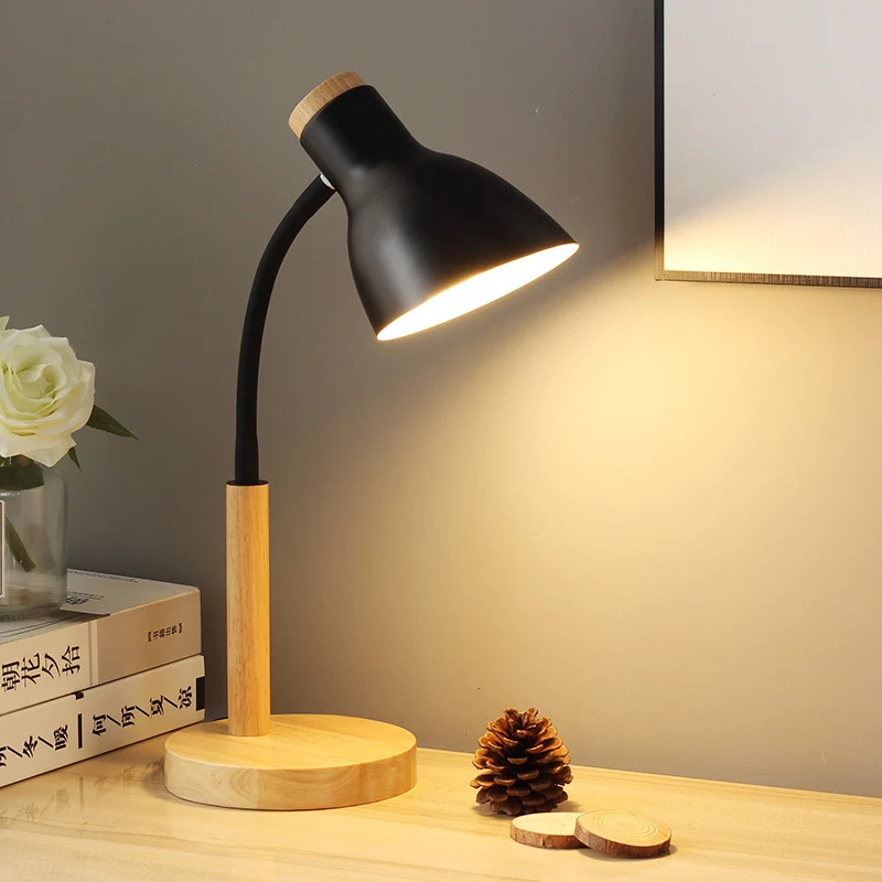 Verstellbare Schreibtischlampe