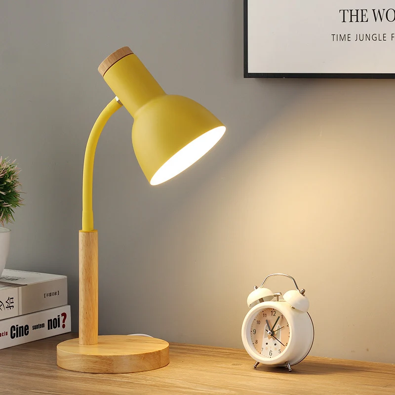 Verstellbare Schreibtischlampe