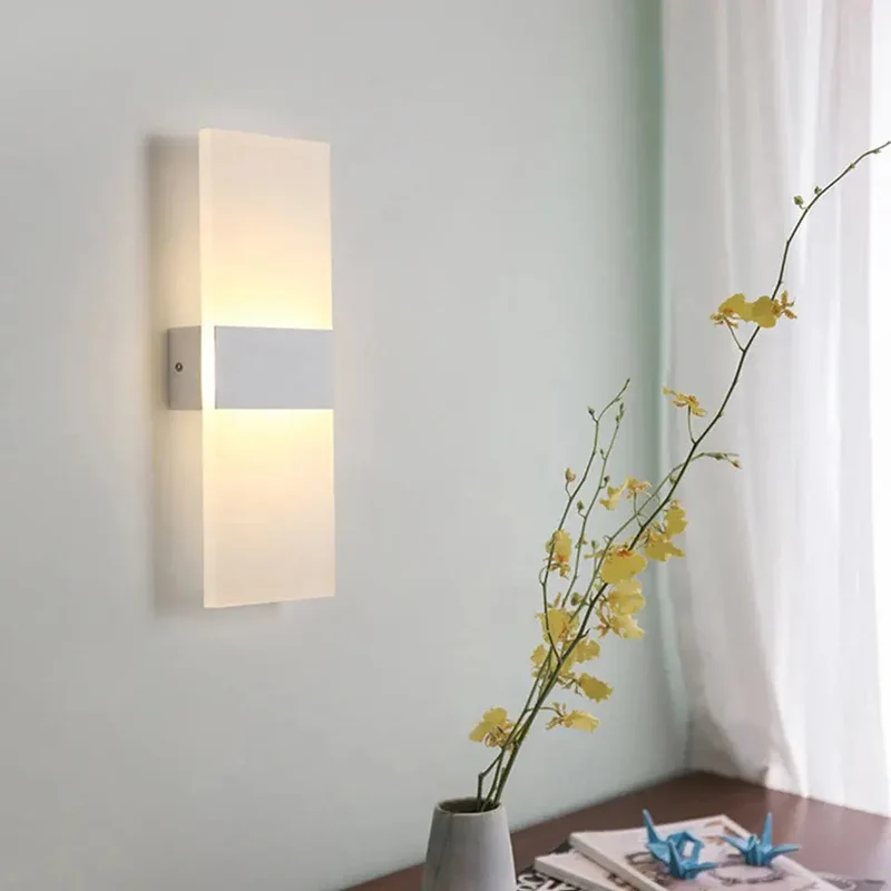 Skanto | Éclatante - Touchpanel-Wandlampe USB wiederaufladbar