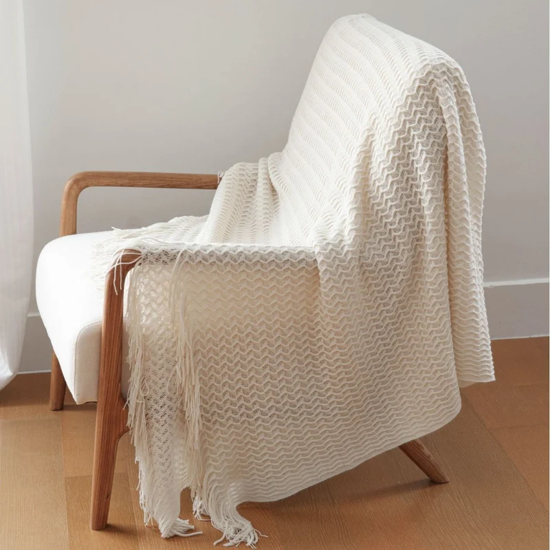 Leichte strukturierte Strickdecke