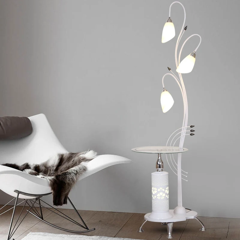 Moderne Stehlampe