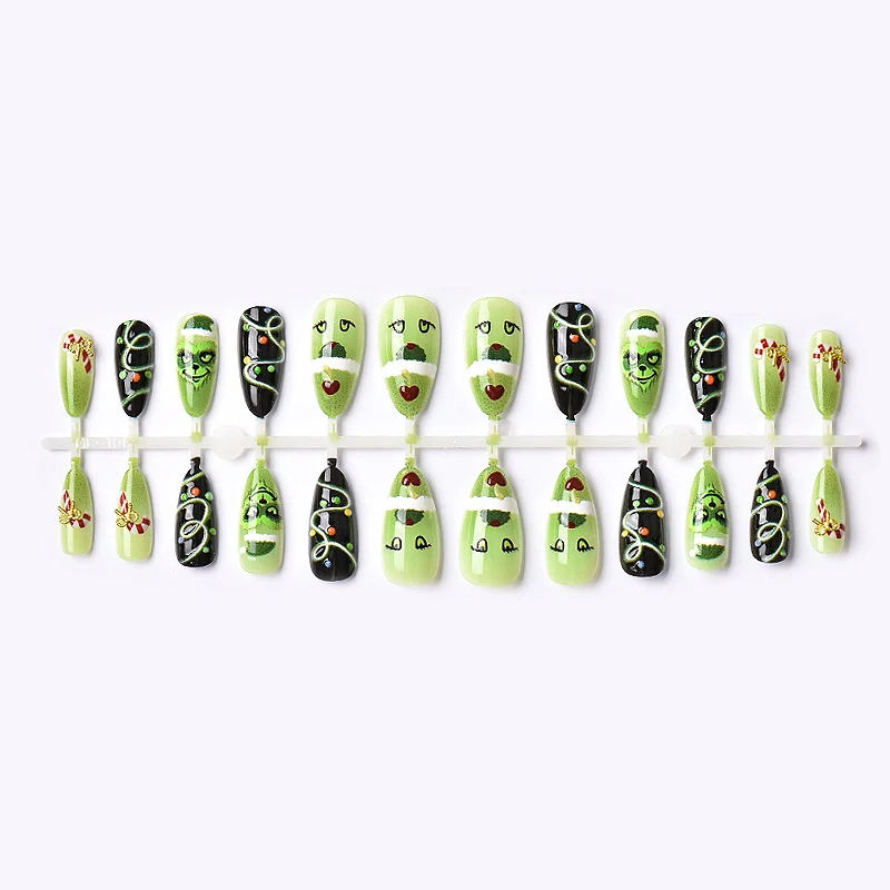 Verspieltes, saisonales Press-On Nagelkunst Set