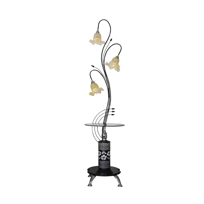 Elegante dekorative Stehlampe